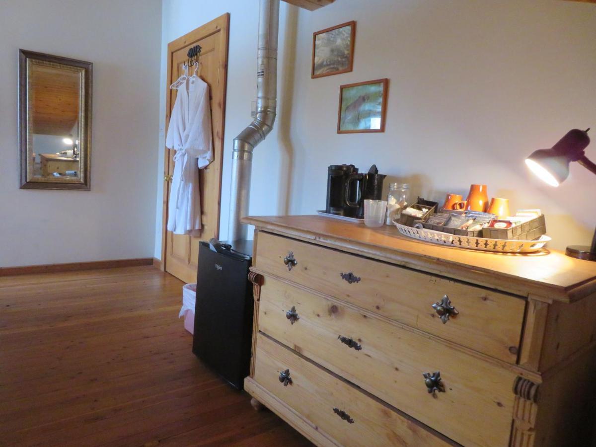 Alpenglow Bed And Breakfast Kimberley Bagian luar foto