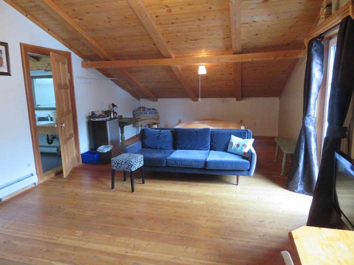 Alpenglow Bed And Breakfast Kimberley Bagian luar foto