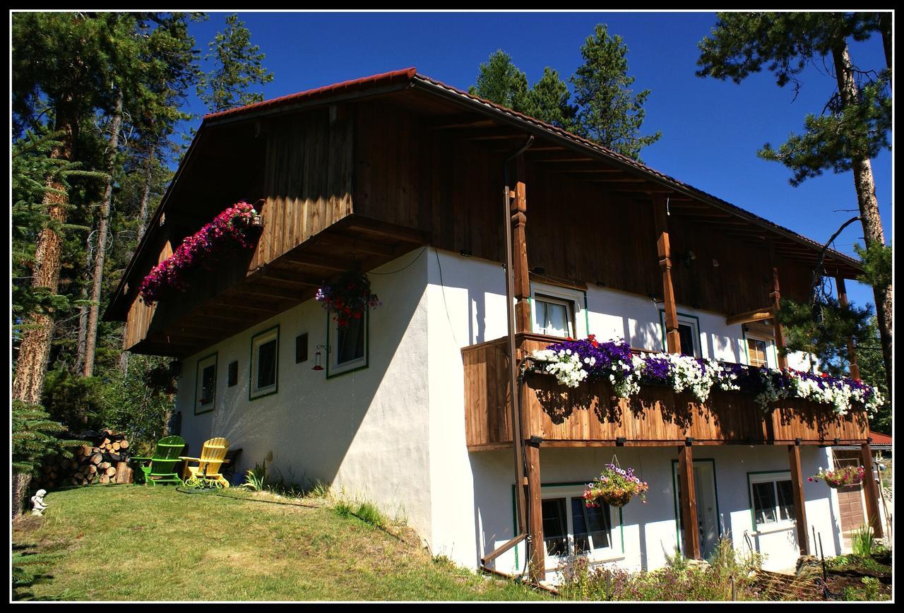 Alpenglow Bed And Breakfast Kimberley Bagian luar foto